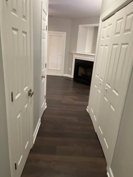 Апартаменты Simple Elegant Townhouse Dt Raleigh Ncsu Экстерьер фото