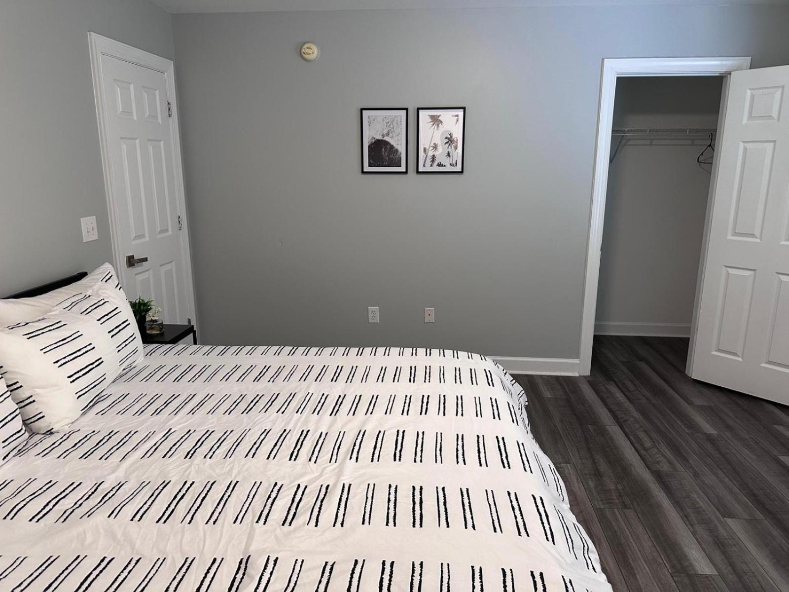 Апартаменты Simple Elegant Townhouse Dt Raleigh Ncsu Экстерьер фото